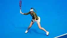 Елена Рыбакина обыграла Фернандес и прошла в 1/4 финала в Токио