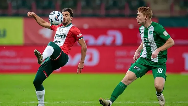 «Оренбург» подписал полузащитника Владислава Камилова из «Ахмата»