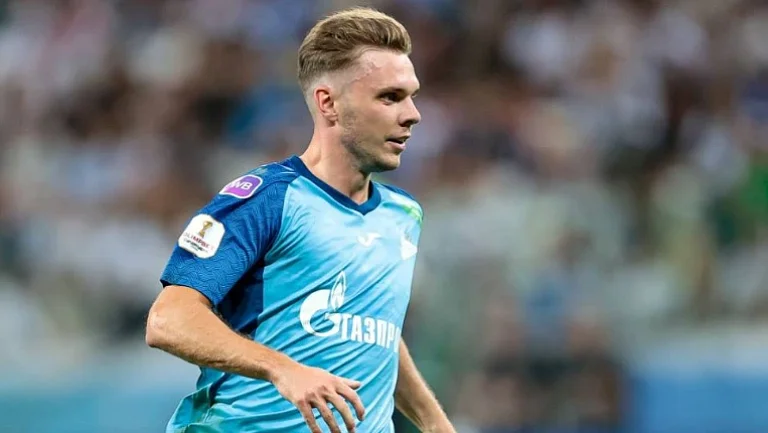 Главная роль в «Зените» досталась Глушенкову