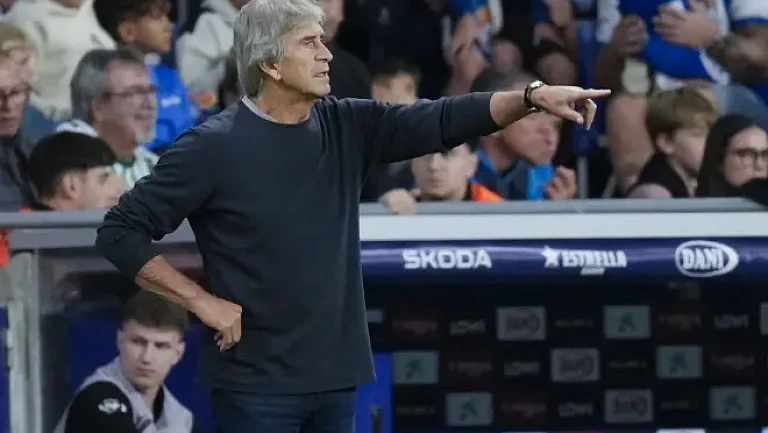 Тренер «Бетиса» остался недоволен судейством в игре с «Эспаньолом»