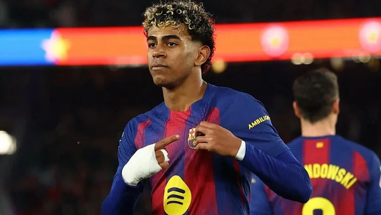 «Барселона» разгромила «Овьедо» и вернула себе первое место в таблице