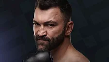 Орловский уверен: Топурия разберётся с Оливейрой в стойке