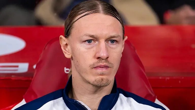 Сафонов не явился на тренировку сборной России перед матчами с Перу и Чили