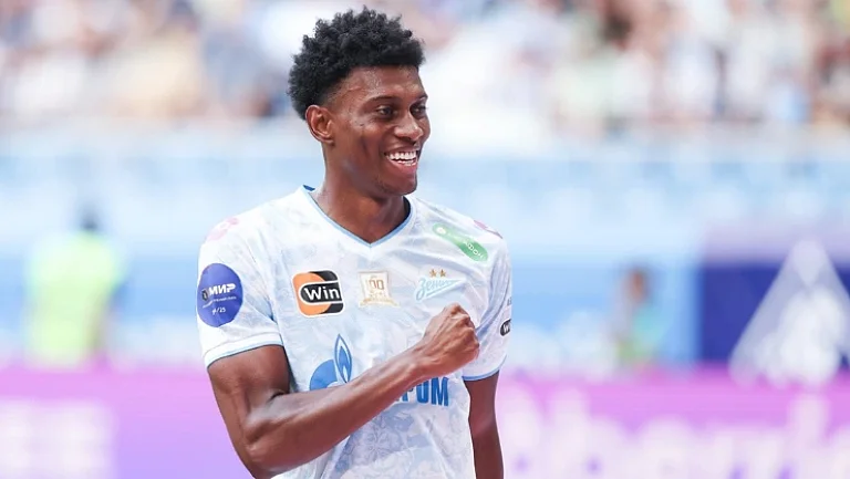 Кассьерра перешёл из «Зенита» в «Атлетико Минейро»