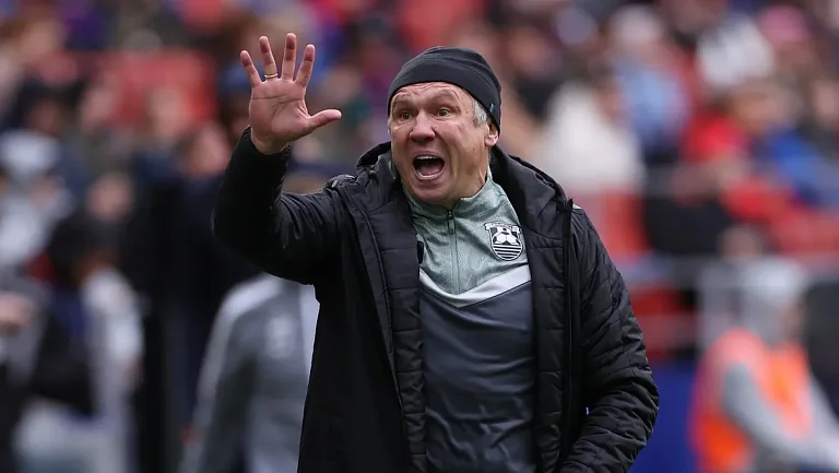 Талалаев хочет сказать, что его реакция на судейство в РПЛ иногда неадекватная