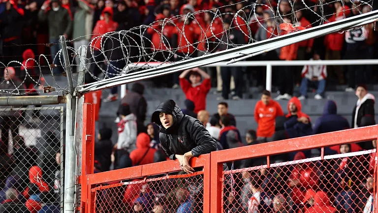 «Индепендьенте» лишен права играть дома со зрителями