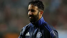 Рубен Аморим делает ставку на жесткую позицию по Антони