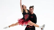 Фигуристы Мишина и Галлямов выиграли короткую программу в Омске