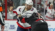 Овечкин заступился за партнёра и ввязался в потасовку в матче с «Анахаймом»