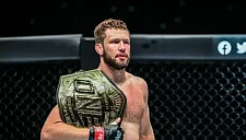 Аллен сразится с де Риддером 18 октября после травмы Эрнандеса