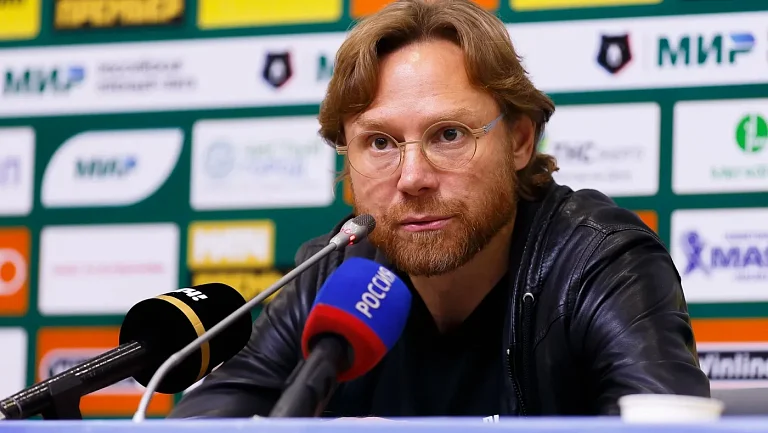 Карпин назвал причины довызова Тюкавина и Комличенко в сборную России