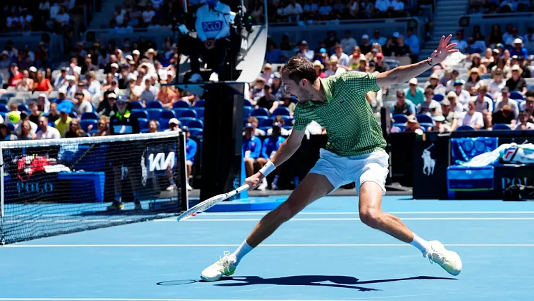 Медведев назвал причину своей волевой победы в третьем круге Australian Open