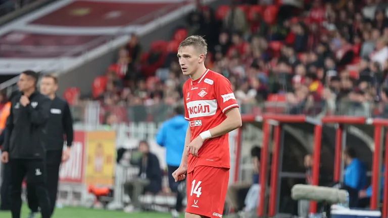 Ловчев хочет объяснить, что нужно Самошникову для адаптации в «Спартаке»