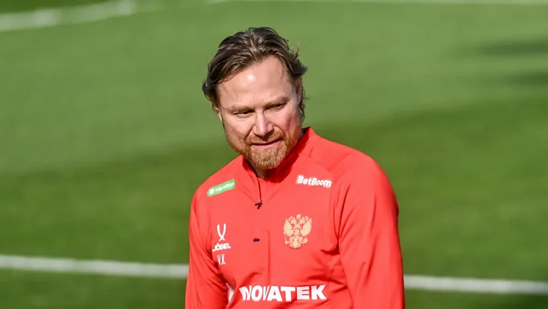 Алексей Гасилин оценил нагрузку Карпина в клубе и сборной России