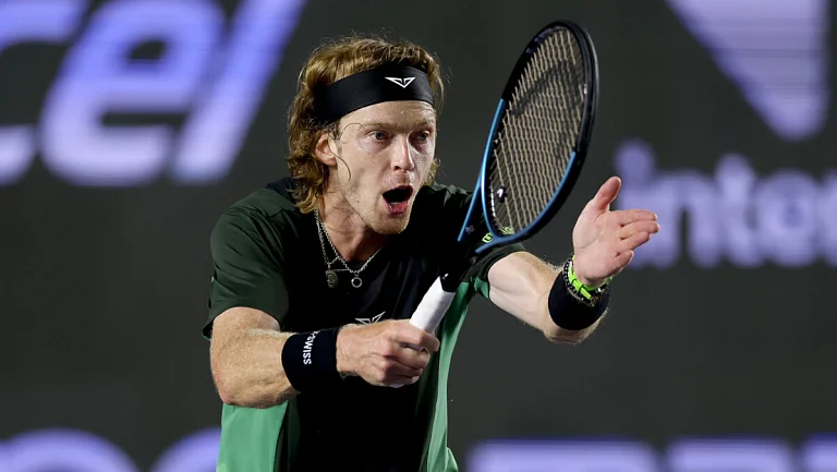 Андрей Рублев не смог пробиться в четвертьфинал Ханчжоу