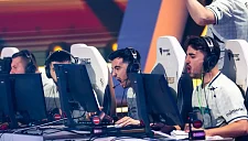 Aurora выбили FaZe с EWC 2025