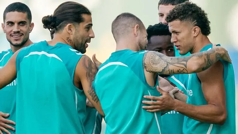 Деосса начал тренировки с «Реал Бетис»