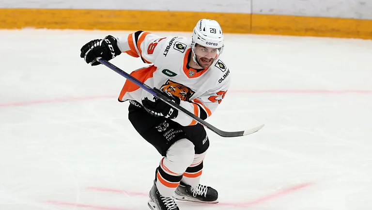 «Амур» одержал уверенную победу над «Барысом» в Хабаровске