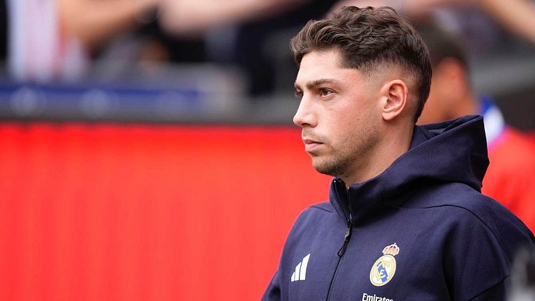 Алонсо усадил на лавку Вальверде из-за отказа играть справа в защите