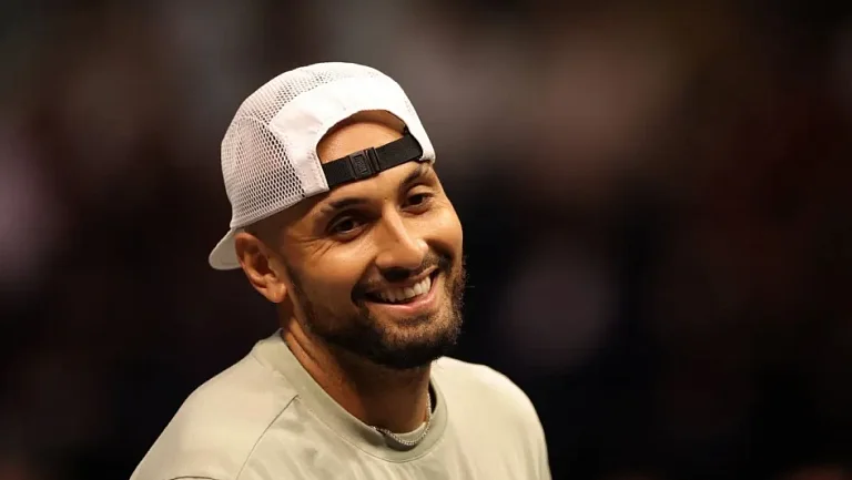 Кирьос признался, что ему понравились российские конфеты от Соболенко