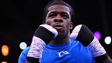 Аделейе обвинил Дюбуа и вызвал его на бой