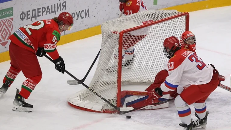Первый матч Кубка будущего завершился победой Беларуси над Россией