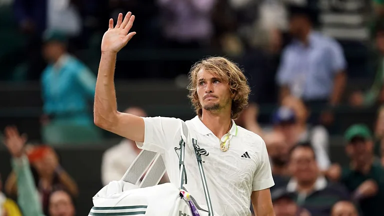 Александр Зверев стал первым полуфиналистом Australian Open