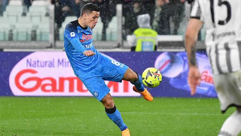 «Наполи» ведет переговоры с «Атлетико Мадрид» о продаже нападающего