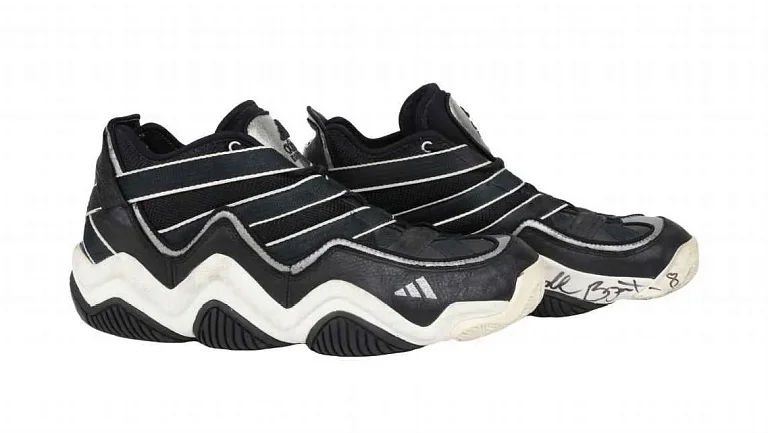 Кроссовки Коби Брайанта проданы на аукционе за $240 тыс.