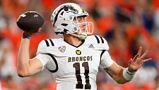 Прогноз на матч Северного Иллинойса против Западного Мичигана, коэффициенты: прогнозы на 11-й тур MACtion 2024 года от проверенной модели