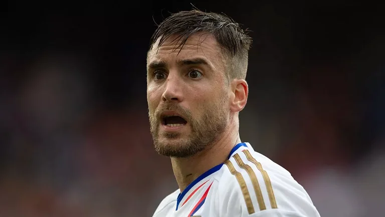 Тальяфико вернулся в «Лион» после обещаний усиления состава