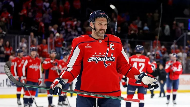 Овечкин возглавил рейтинг Forbes, опередив Махачева и Бетербиева