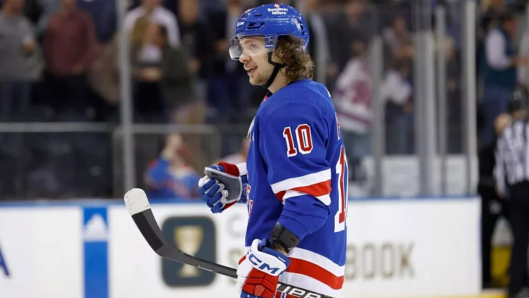 «Вашингтон» и «Лос-Анджелес» стали фаворитами на подписание Панарина