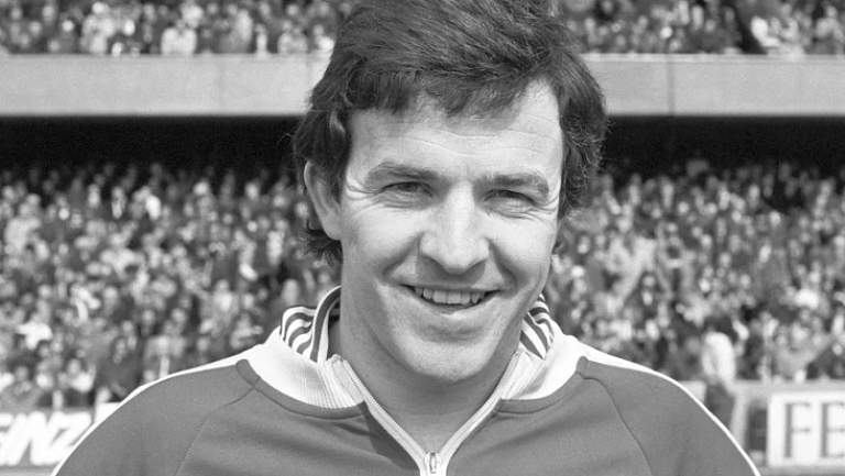 Скончался 72-летний шотландский футболист Робертсон