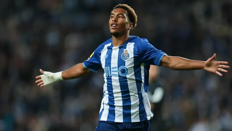 «Осер» анонсировал трансфер Дэнни Намасо из «Порту» перед матчем с Лорьяном