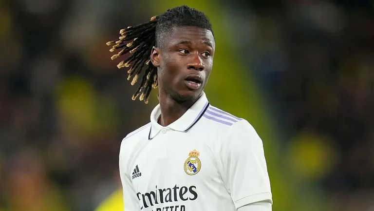 «Ньюкасл» готов предложить 40 миллионов евро за Камавингу