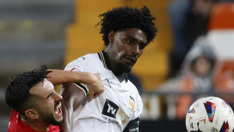 Тьерри Рендалл готов к возвращению в матч с «Барселоной»