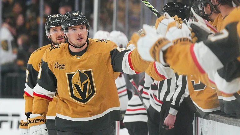 «Вегас» проиграл «Айлендерс» по буллитам, Барбашёв и Дорофеев забили