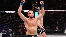 Рейнир де Риддер взял верх над Робертом Уиттакером по очкам на турнире UFC 320