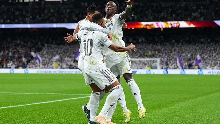 Дубль Мбаппе помог «Реалу» разгромить «Валенсию» в Примере