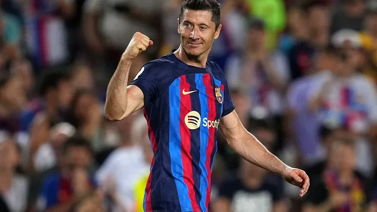 «Барселона» сделала ставку на Торреса вместо продления контракта с Левандовским