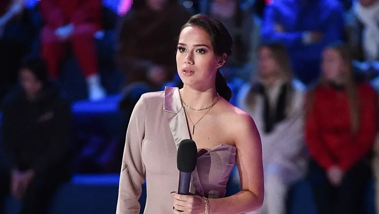 Фигуристка Загитова намекнула на скорое материнство в эфире Первого канала