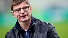 Аршавин поздравил Сафонова: С первым покером! Покоряй Европу и учи их русскому!