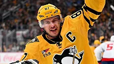 Кросби вошел в топ-3 в истории НХЛ по голам, сравнявшим счёт в 3-м периоде