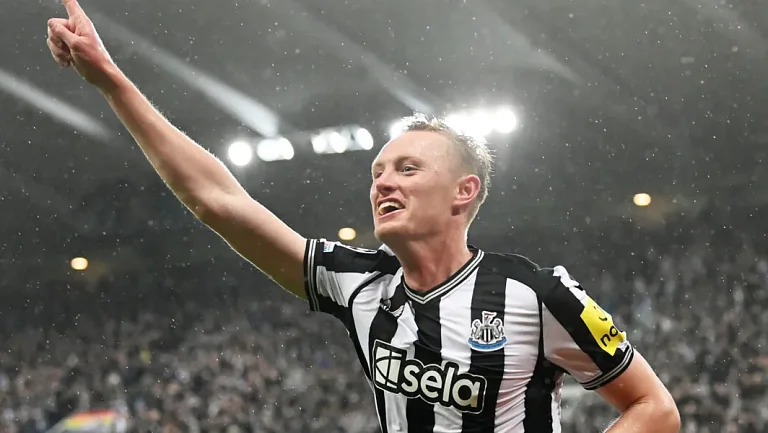 «Лидс» сделал третью попытку подписать Лонгстаффа