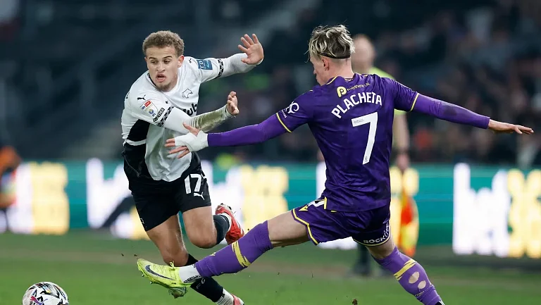 Состав «Гоу Эхед Иглз» пополнился игроком «Дерби Каунти»