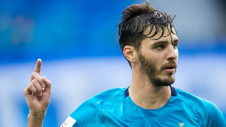 Полузащитник «Зенита» Ерохин назвал «Локомотив» крепкой командой