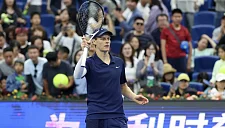 Синнер уверено победил Марожана и сыграет с Де Минауром в полуфинале