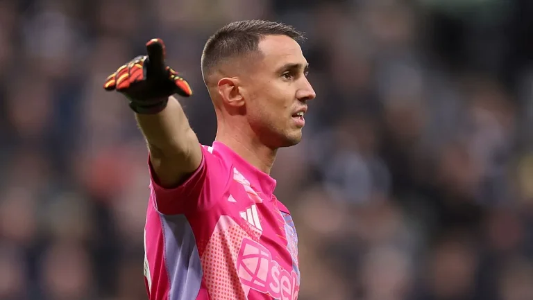 Вратарь Одиссеас Влаходимос хочет помочь «Севилье» вернуться в еврокубки