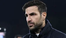 Сеск Фабрегас снова признан тренером месяца в Серии А — второй раз подряд